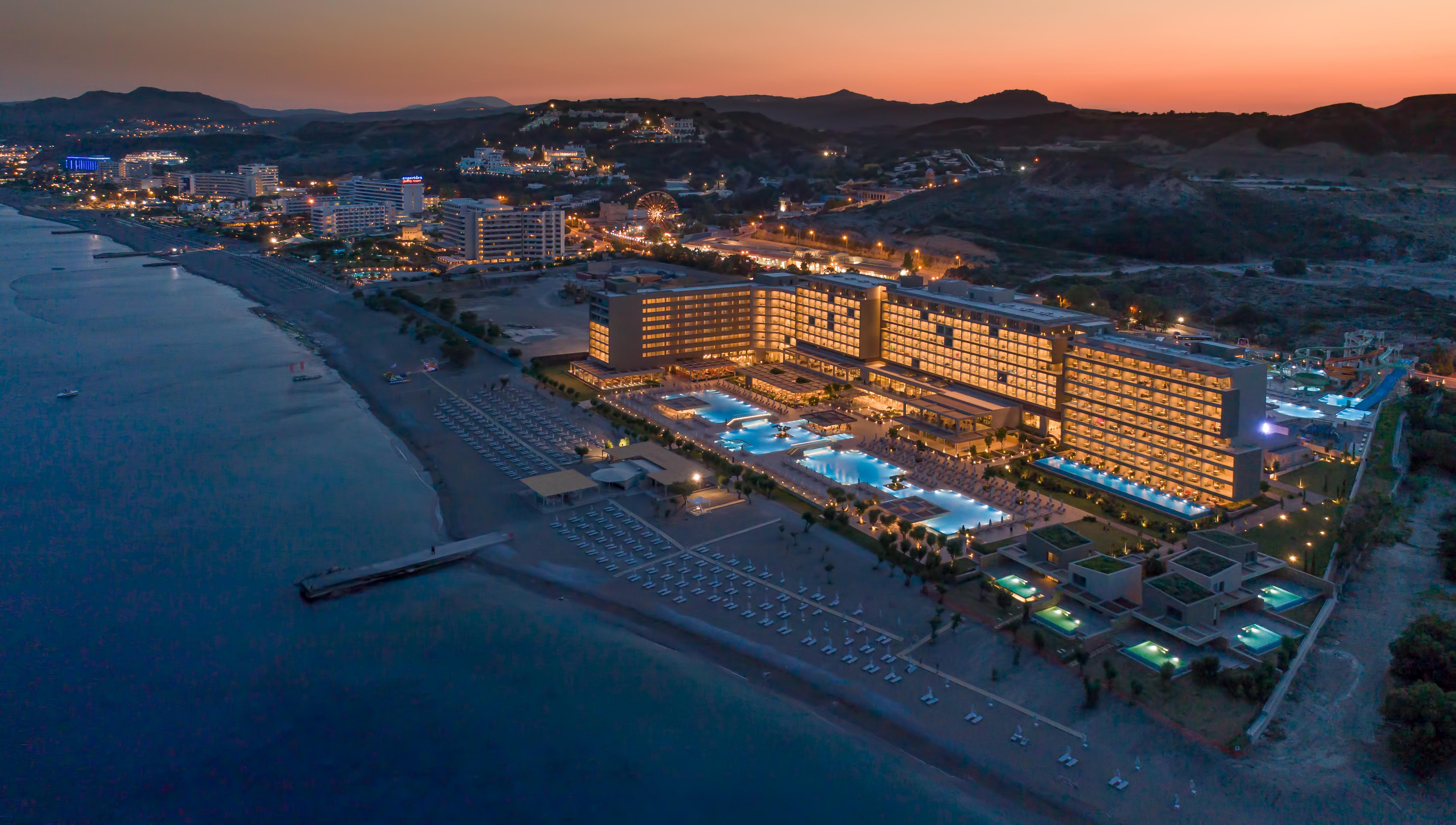 Θέρετρο Amada Colossos 5*